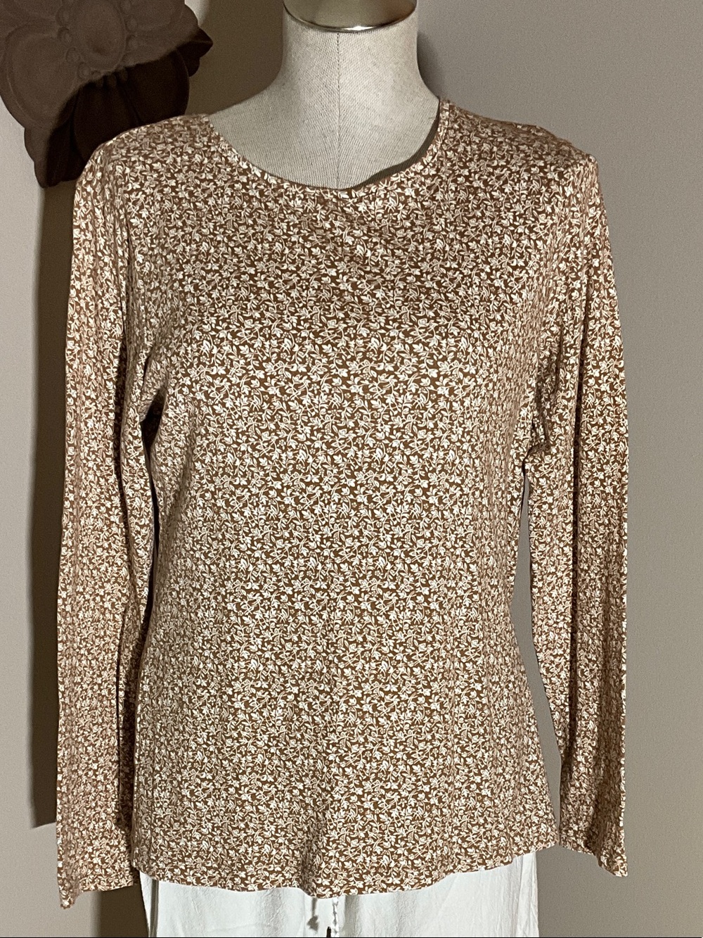 croft & barrow Brown and White Long Sleeve Floral Tee